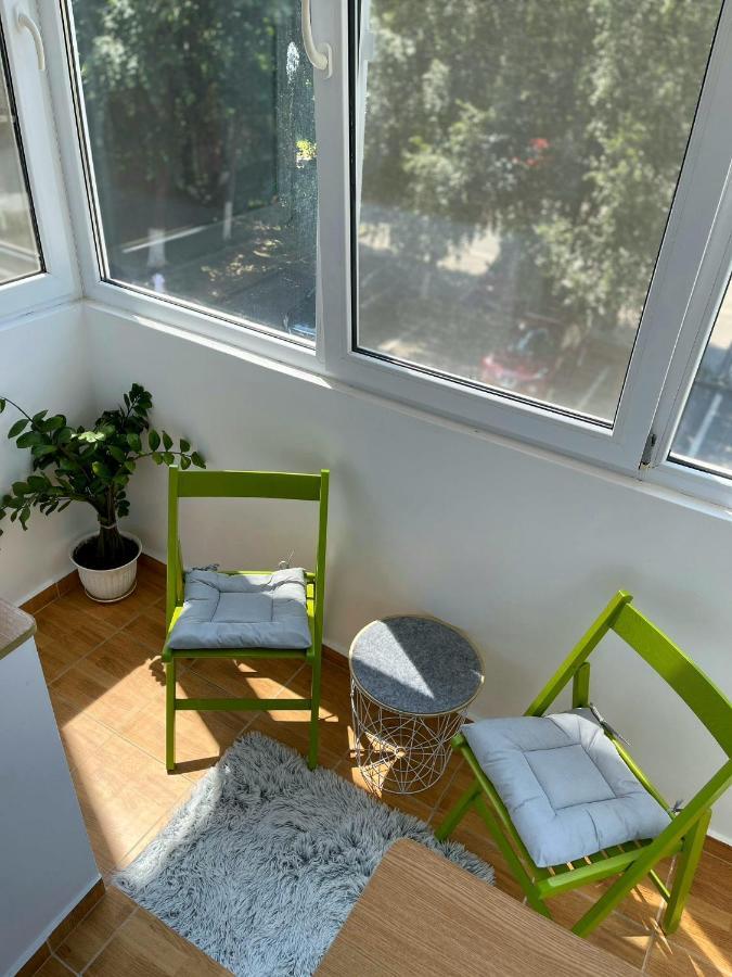 Carla'S Apartament Apartment Oradea Exterior photo